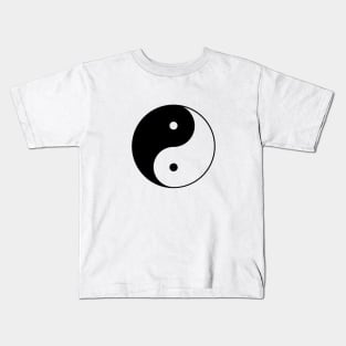 Yin Yang - Ancient Chinese philosophy symbol Kids T-Shirt